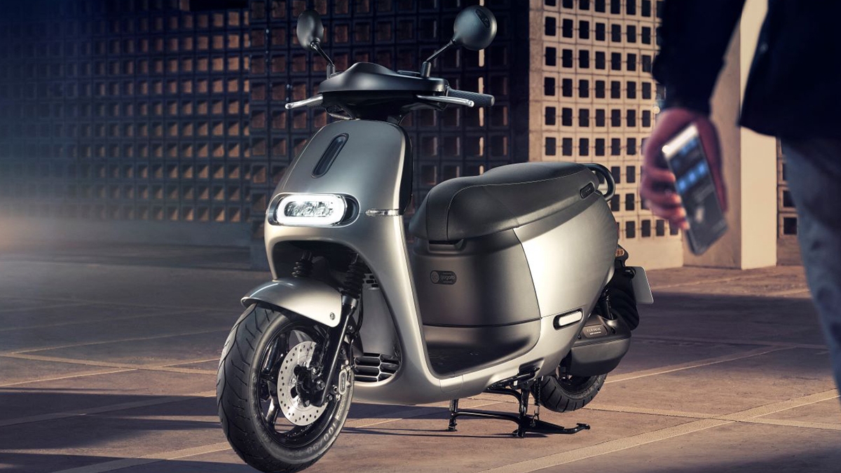 2023 Gogoro Premium SBS