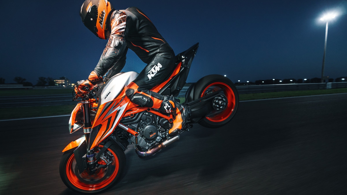 2022 KTM Duke 1290 Super R ABS