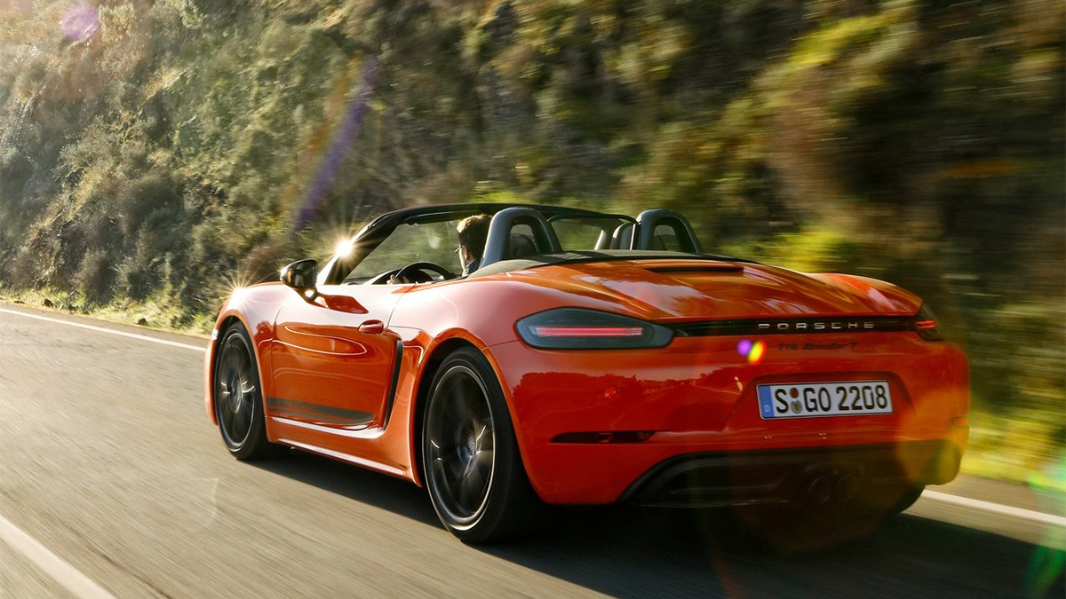 2022 Porsche Boxster T