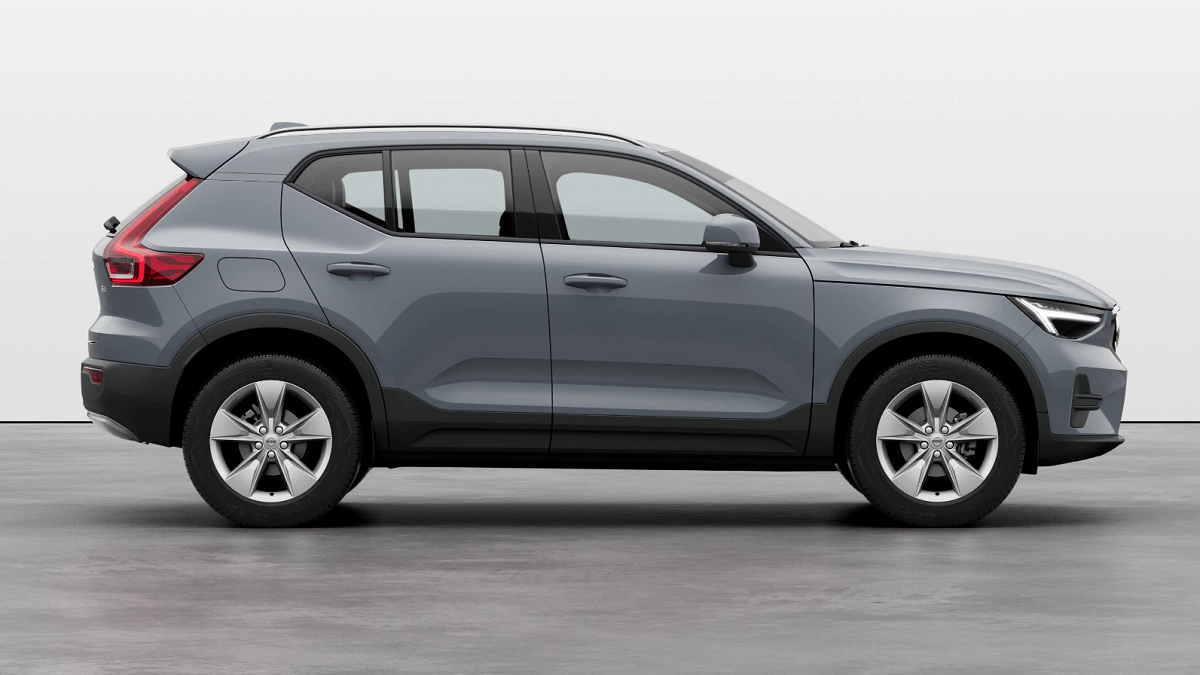 2024 Volvo XC40 Plus T2