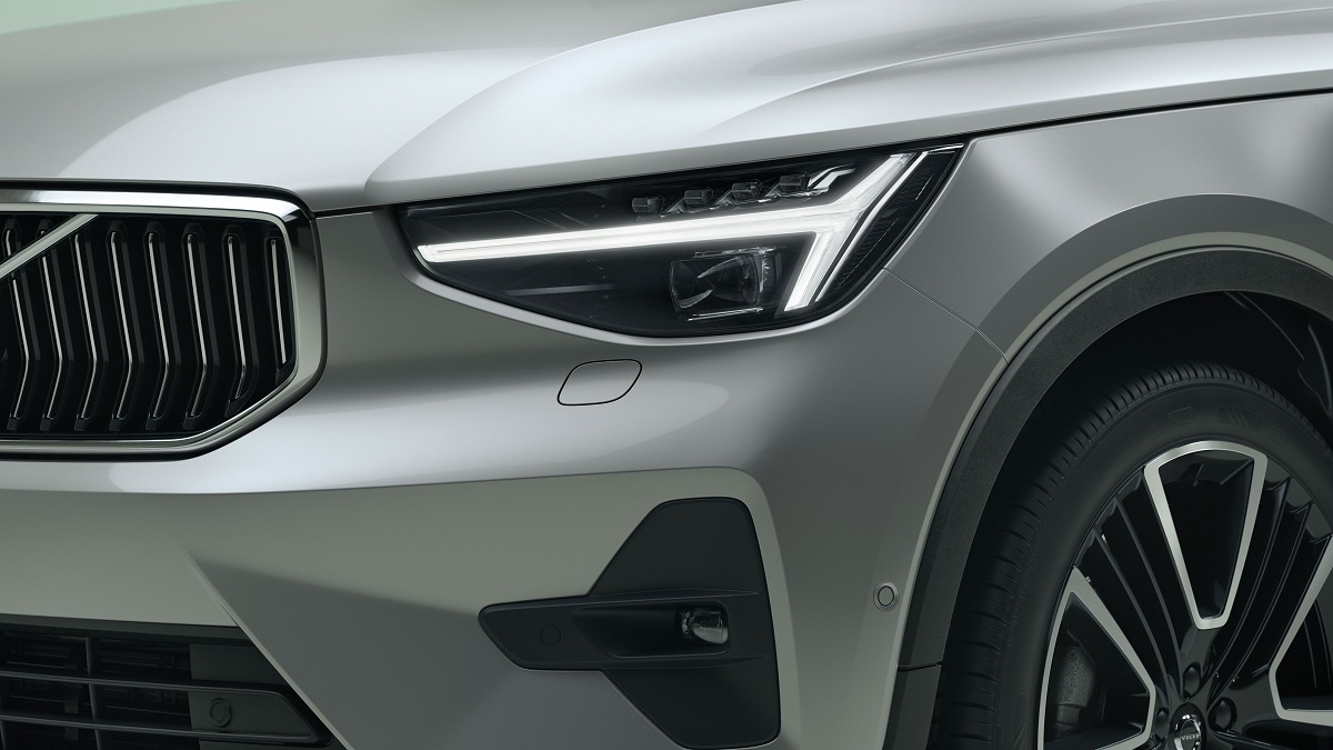 2024 Volvo XC40 Plus T2