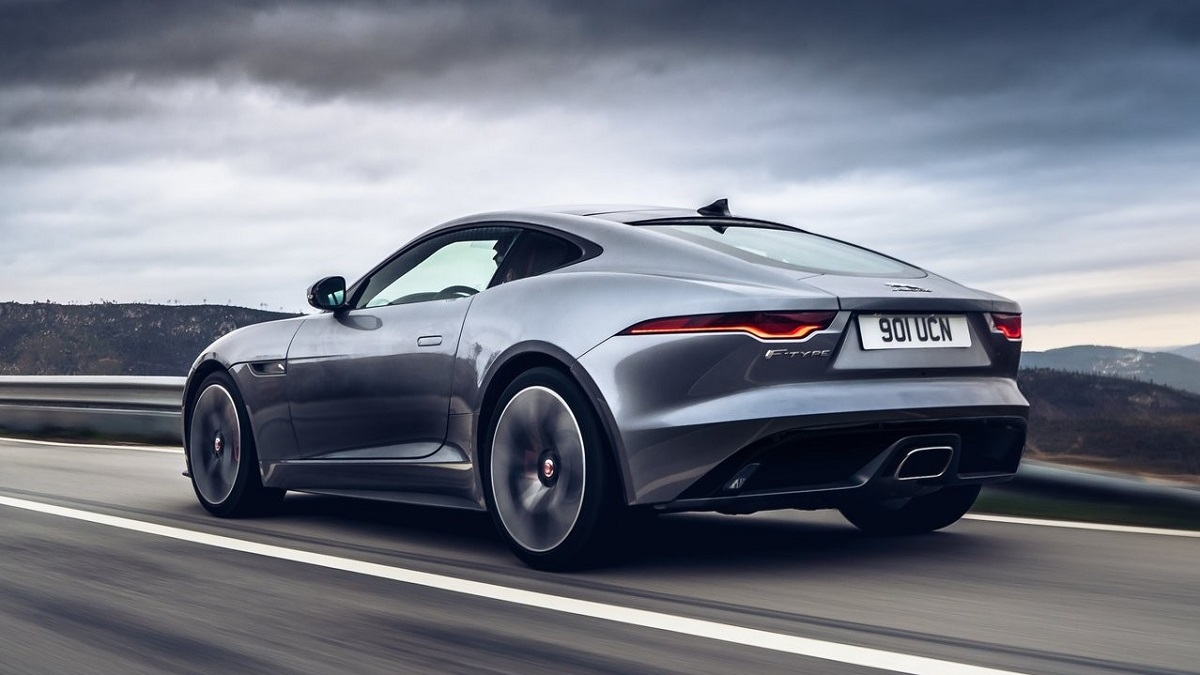 2022 Jaguar F-Type Coupe P300 R-Dynamic