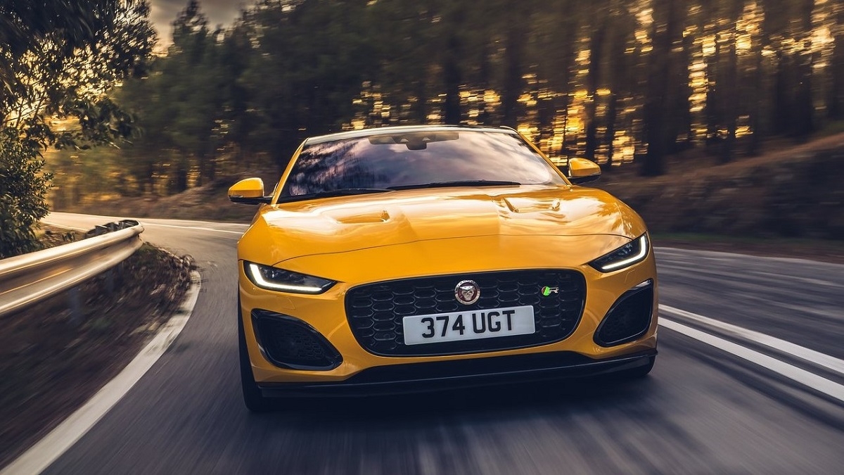 2021 Jaguar F-Type Coupe P300 R-Dynamic