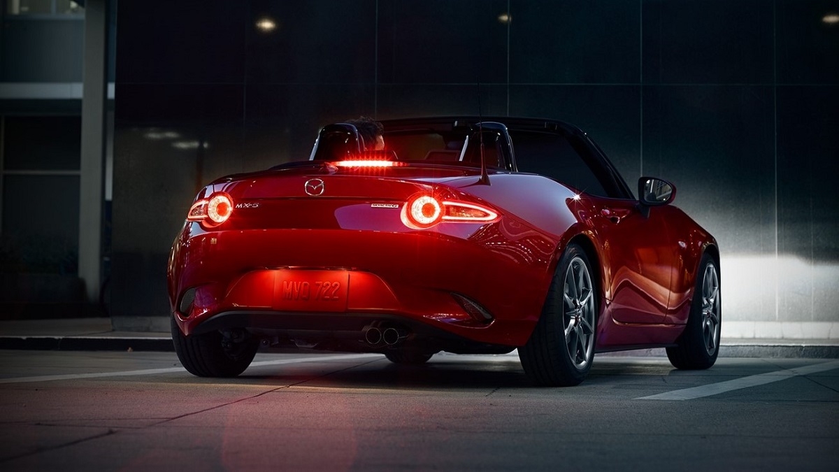 2023 Mazda MX-5 2.0