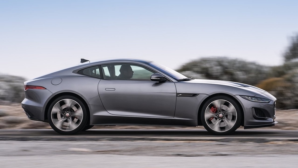 2022 Jaguar F-Type Coupe P300 R-Dynamic