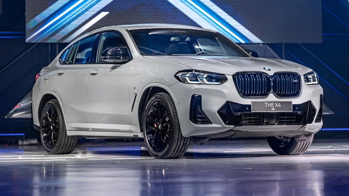 2023 BMW X4 M40i