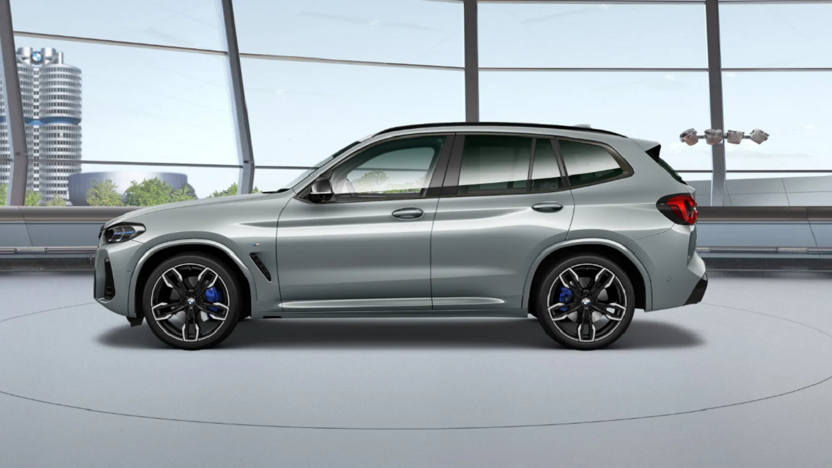 2024 BMW X3 M40i