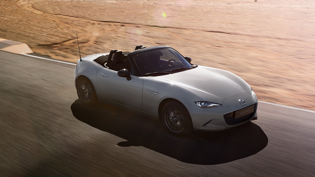 2024 Mazda MX-5 2.0