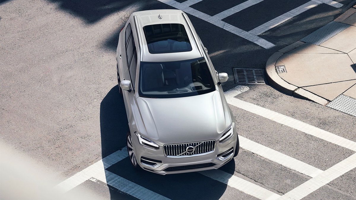 2023 Volvo XC90 Plus Recharge T8 AWD