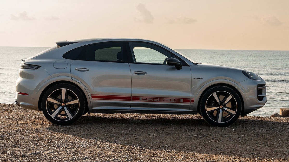 2024 Porsche Cayenne Coupe Turbo E-Hybrid