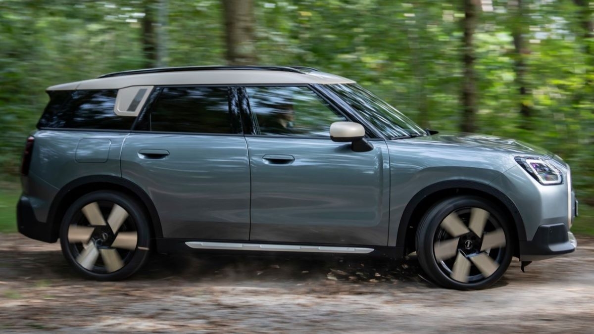 2024 Mini Countryman C