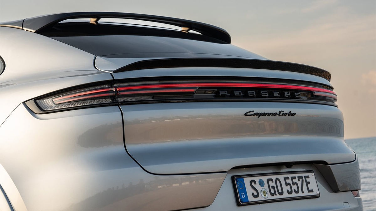 2024 Porsche Cayenne Coupe Turbo E-Hybrid