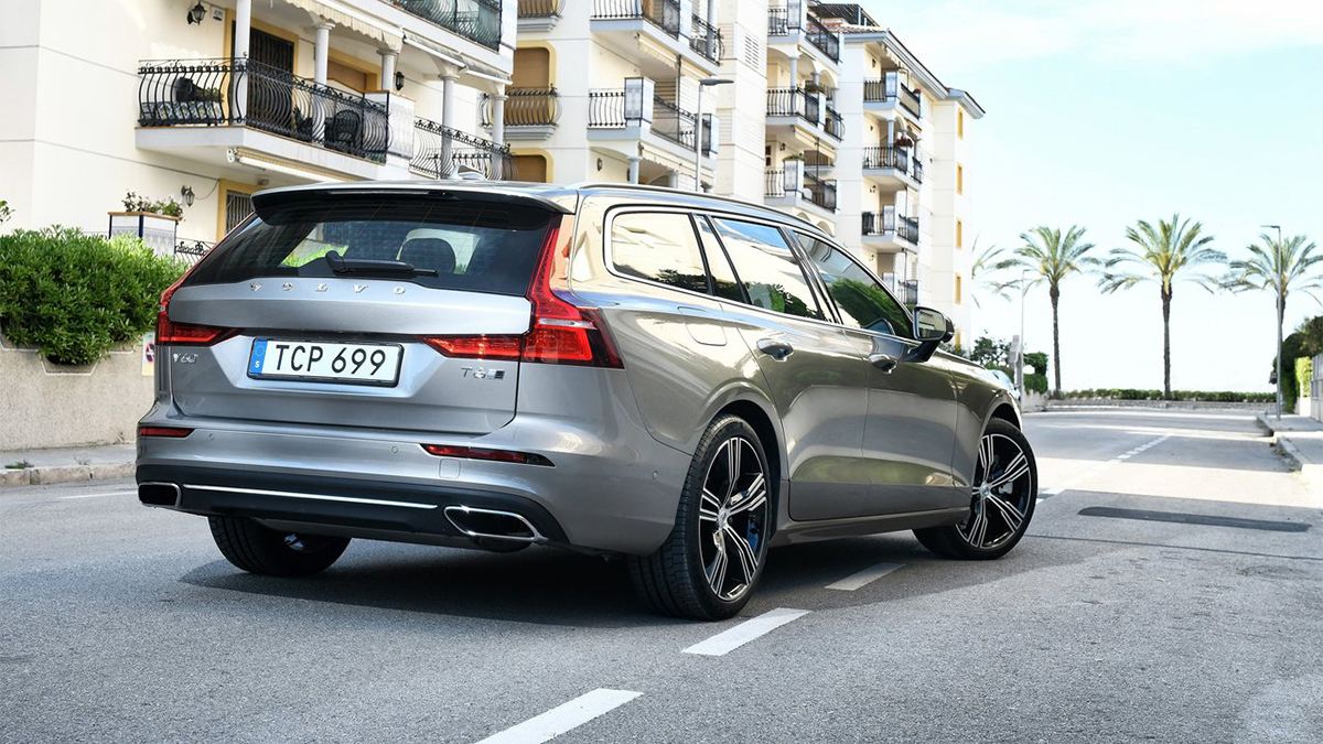 2021 Volvo V60 T8 Recharge Inscription