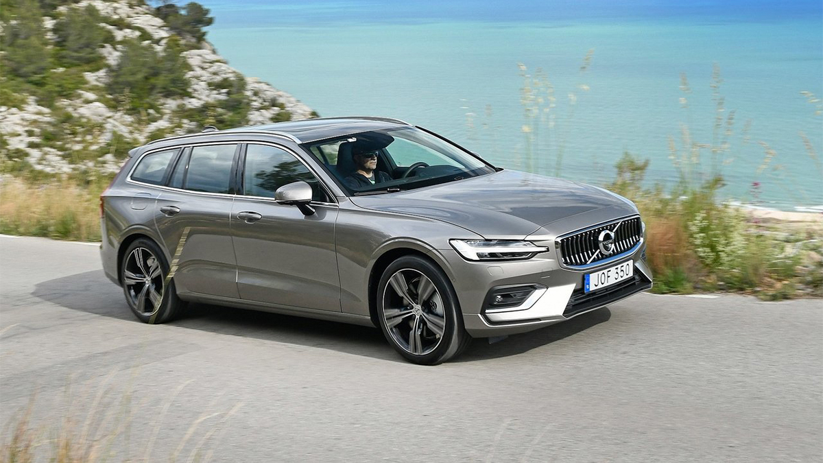 2020 Volvo V60 T4 Momentum