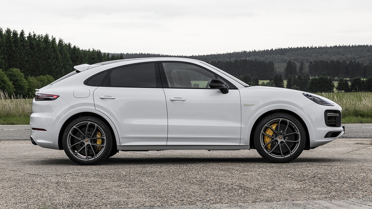 2023 Porsche Cayenne Coupe Turbo S E-Hybrid