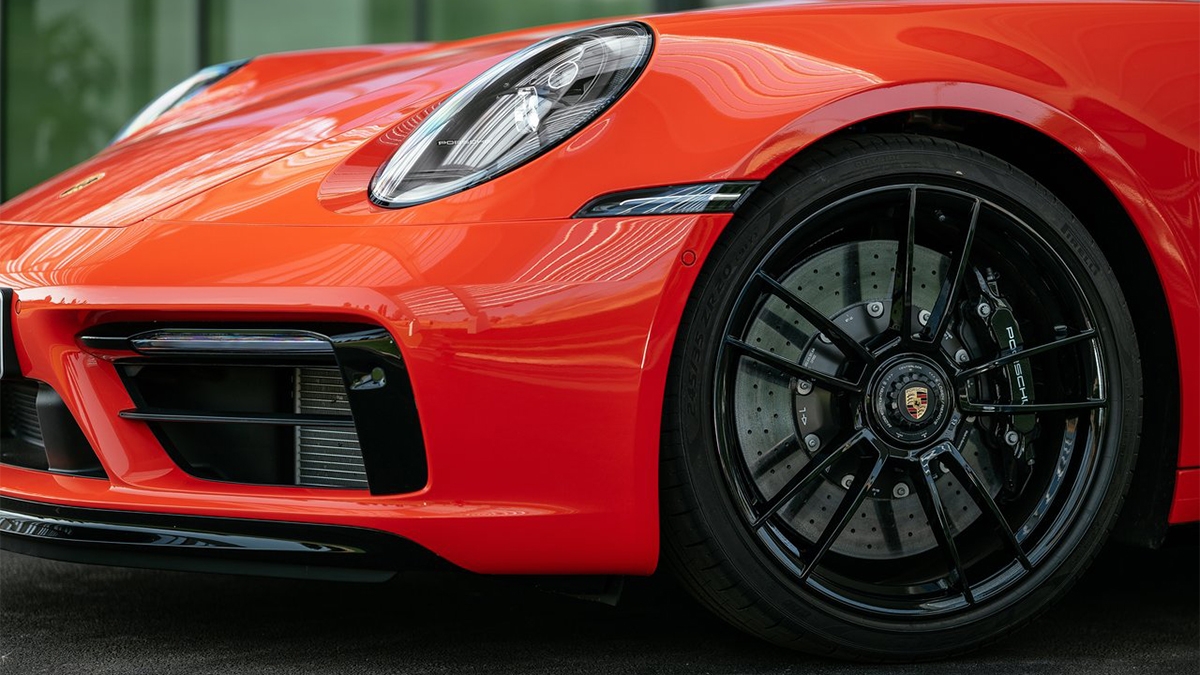 2022 Porsche 911 Carrera 4 GTS Coupe