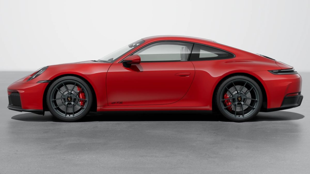 2025 Porsche 911 Carrera 4 GTS Coupe