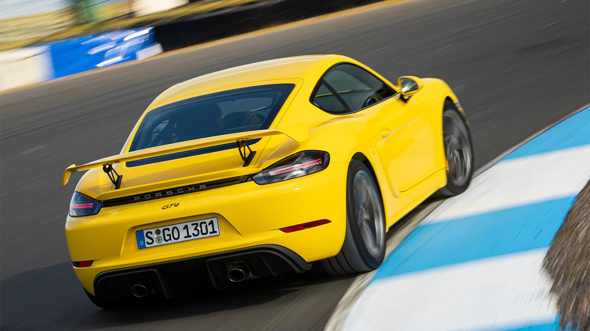 2021 Porsche Cayman GT4