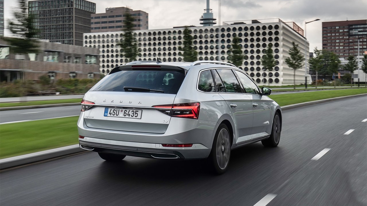 2022 Skoda Superb Combi 2.0 TSI Sportline