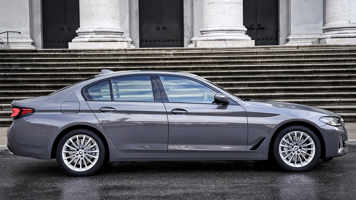 2021 BMW 5-Series Sedan 530i M Luxury