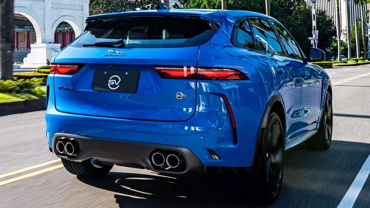 2023 Jaguar F-Pace SVR