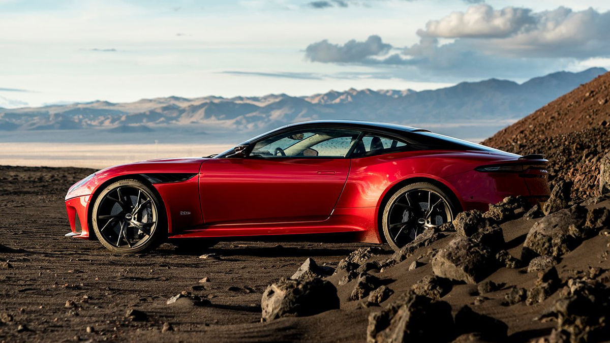 2021 Aston Martin DBS Superleggera 5.2 V12