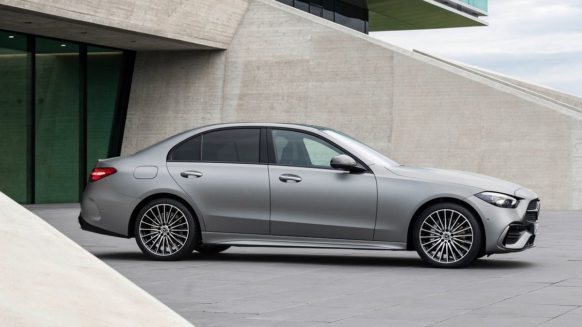 2024 M-Benz C-Class Sedan C300 AMG Line