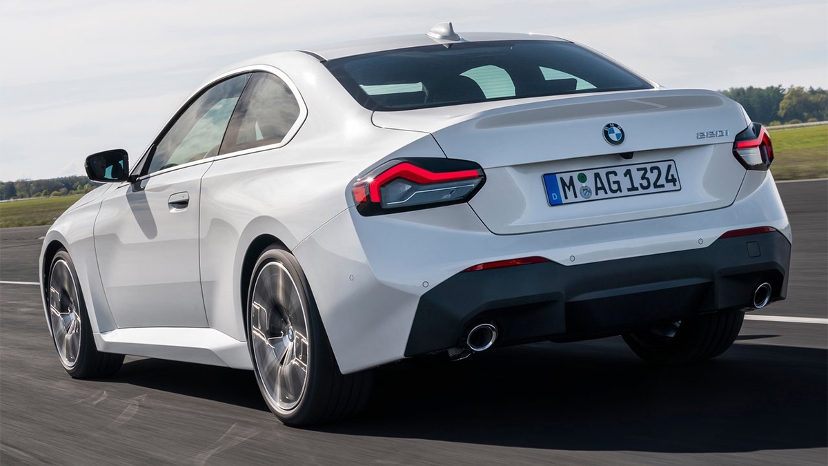 2023 BMW 2-Series 220i M Sport