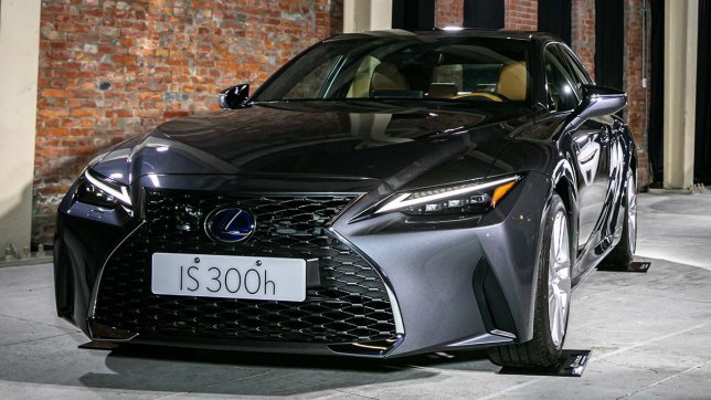 2024 Lexus IS