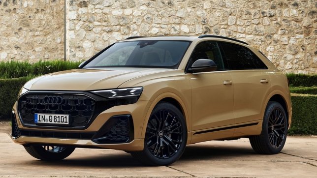 2024 Audi Q8 55 TFSI quattro S-Line Black Edition