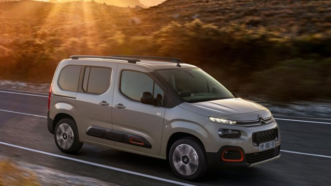 2024 Citroen Berlingo Feel M五人座Modutop全景玻璃車頂