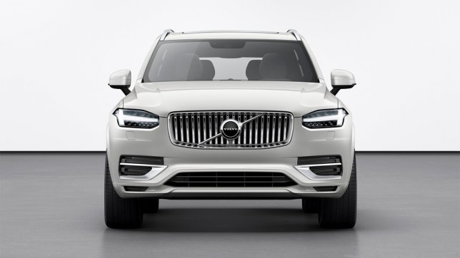 2024 Volvo XC90 Plus B5 AWD