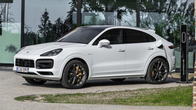 2023 Porsche Cayenne Coupe Turbo S E-Hybrid