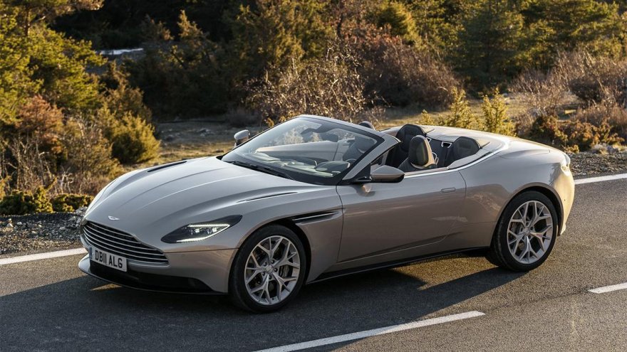 2023 Aston Martin DB11 Volante