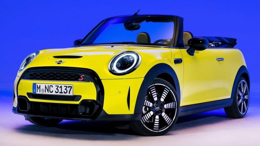 2023 Mini Cabrio