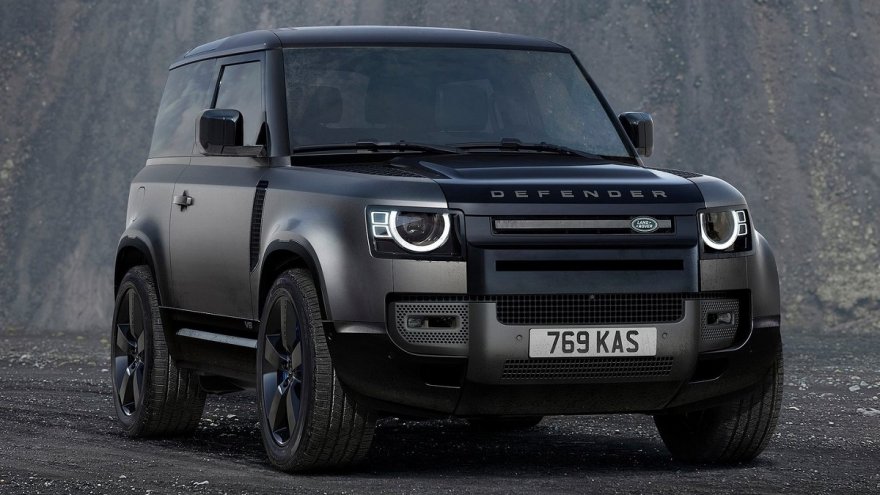 2023 Land Rover Defender 90 V8 Carpathian Edition