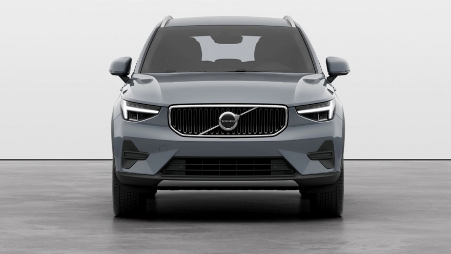 2023 Volvo XC40 Plus B4