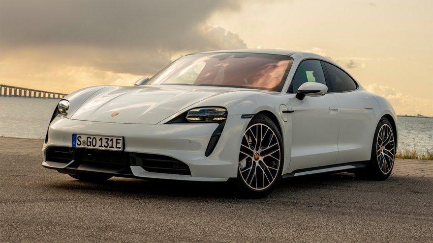 2024 Porsche Taycan Turbo