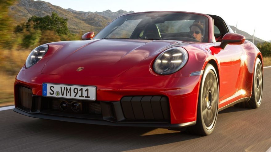 2025 Porsche 911 Targa 4 GTS