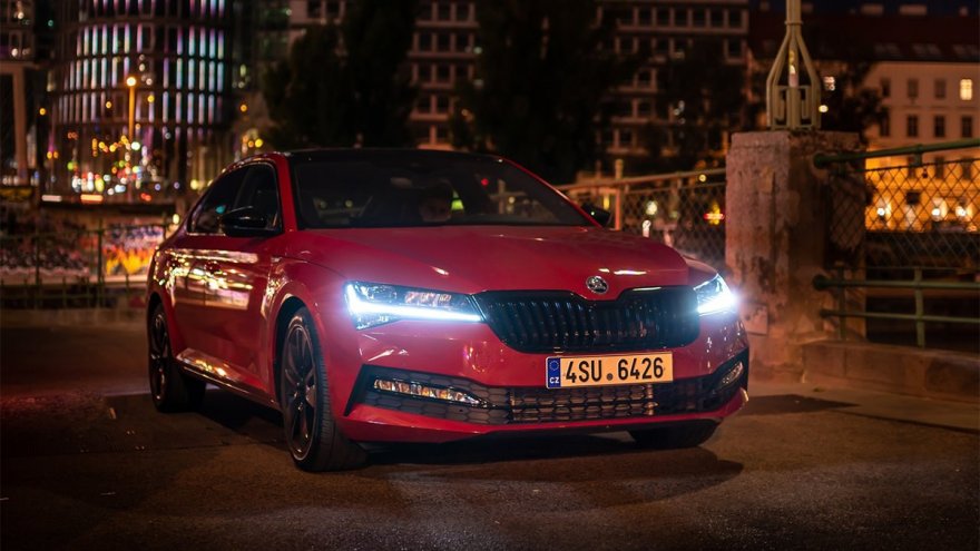 2023 Skoda Superb Sedan 2.0 TSI Sportline