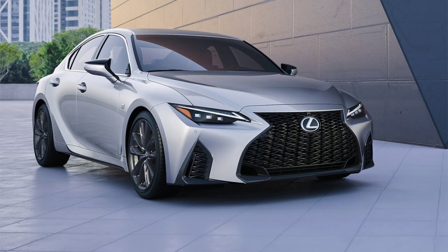 2023 Lexus IS 300h F Sport版