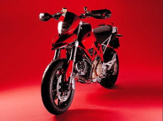 Ducati_Hypermotard_1100S