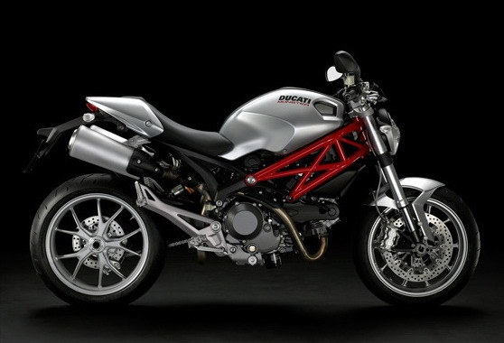 Ducati_Monster_1100