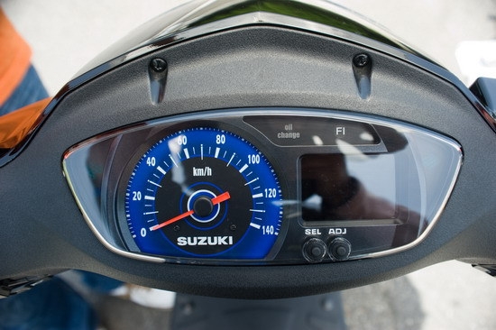 Suzuki_NEX_125