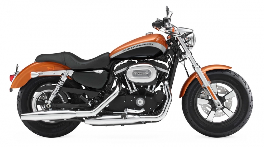 Harley-Davidson_Sportster_1200 Custom Limited A