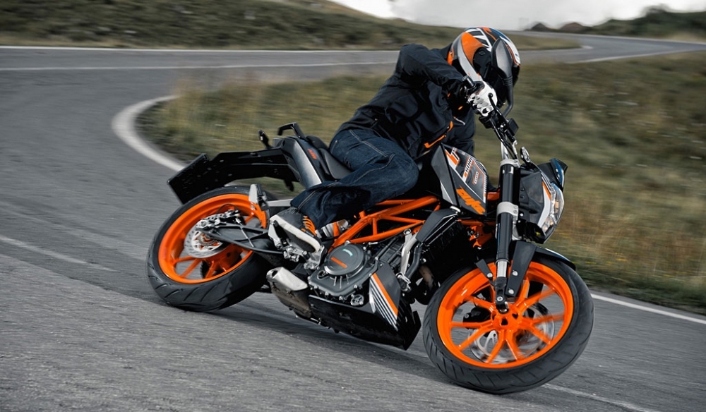 KTM_Duke_390