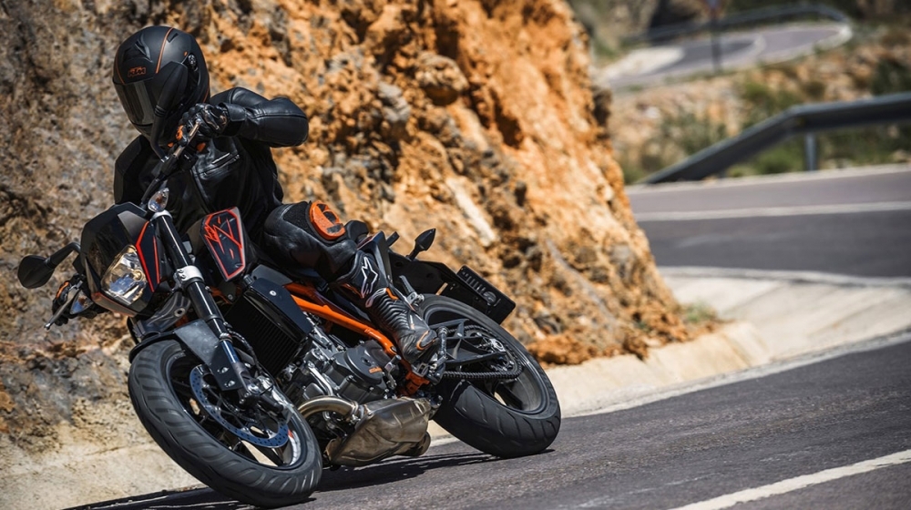 KTM_Duke_690