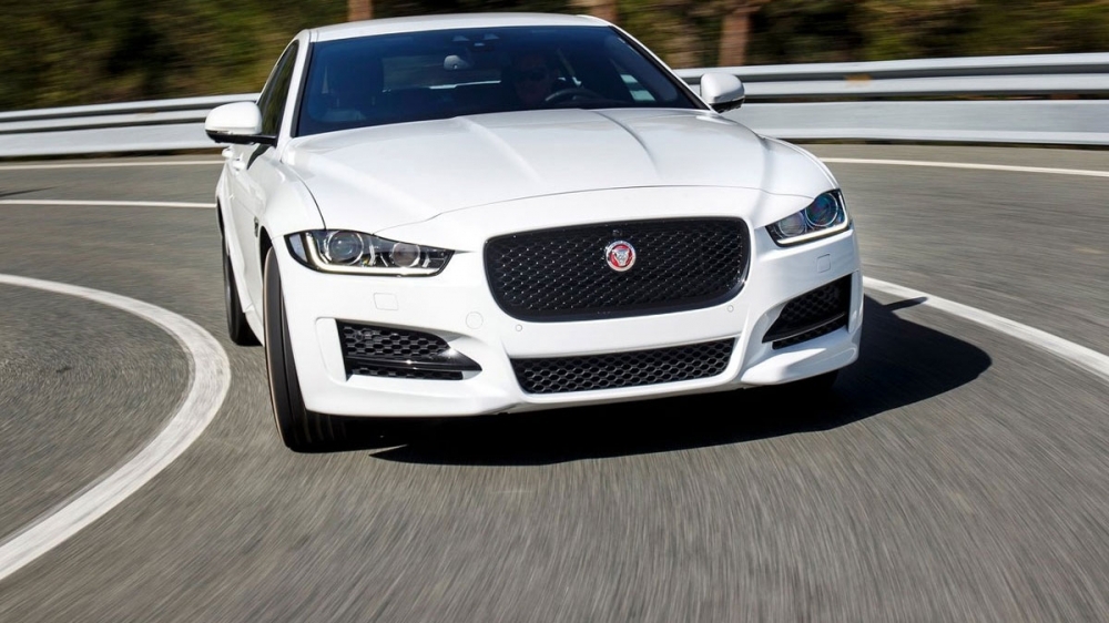 Jaguar_XE_Prestige 20t