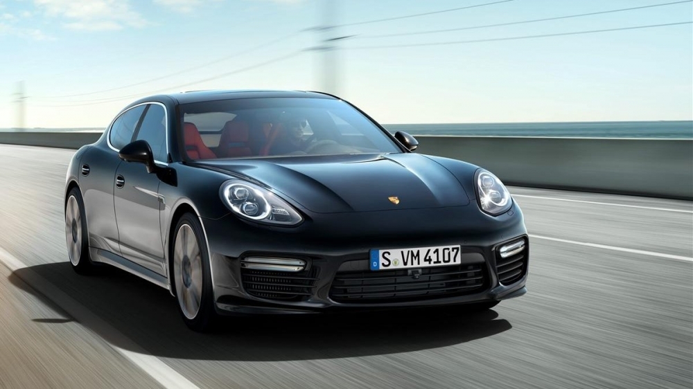 Porsche_Panamera_Turbo