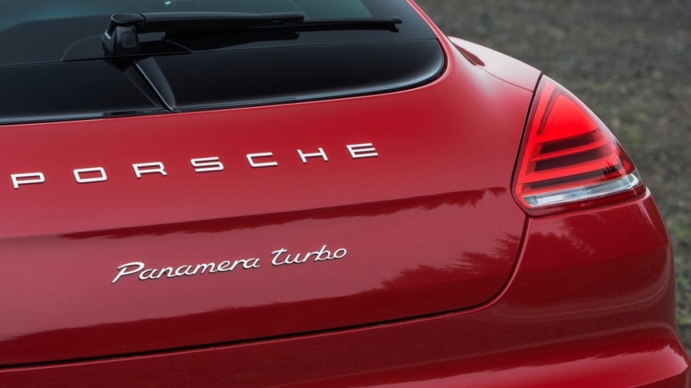 Porsche_Panamera_Turbo